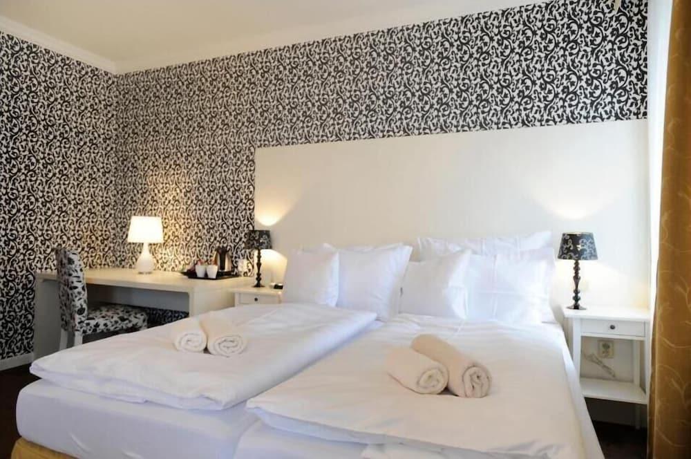 Pytloun Design Self Check-In Hotel Ліберець Екстер'єр фото