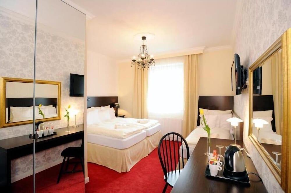 Pytloun Design Self Check-In Hotel Ліберець Екстер'єр фото