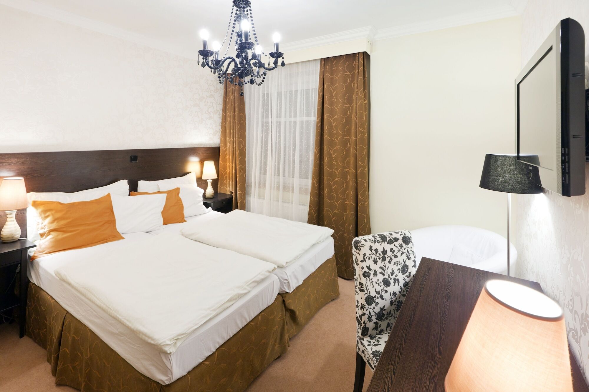 Pytloun Design Self Check-In Hotel Ліберець Екстер'єр фото