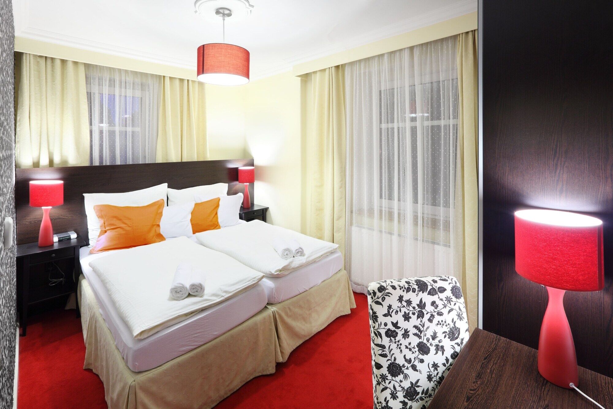 Pytloun Design Self Check-In Hotel Ліберець Номер фото