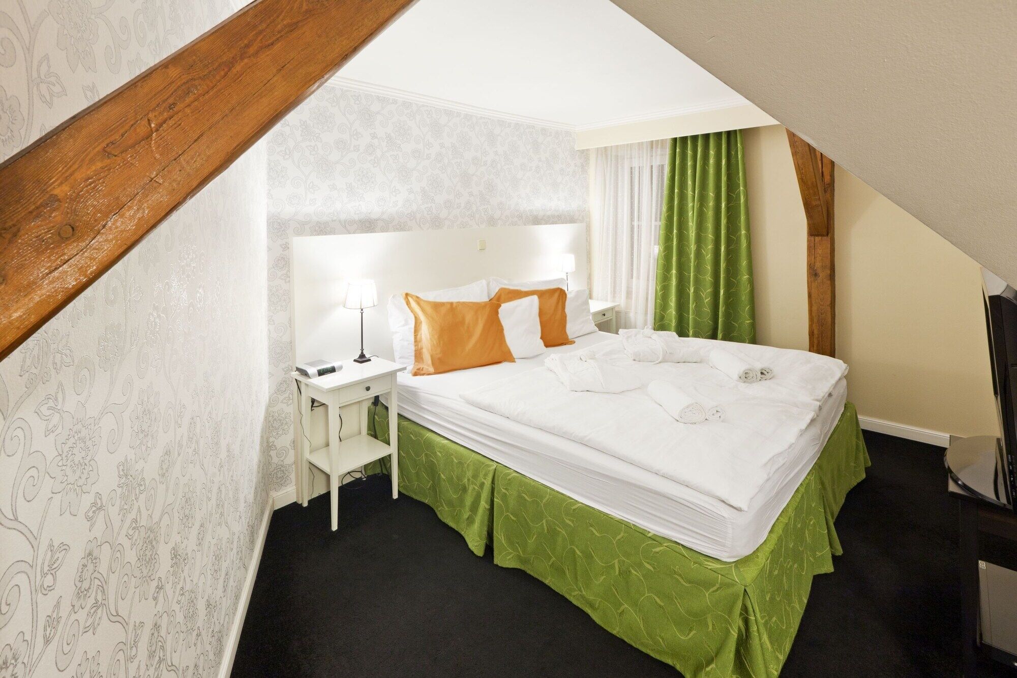Pytloun Design Self Check-In Hotel Ліберець Екстер'єр фото