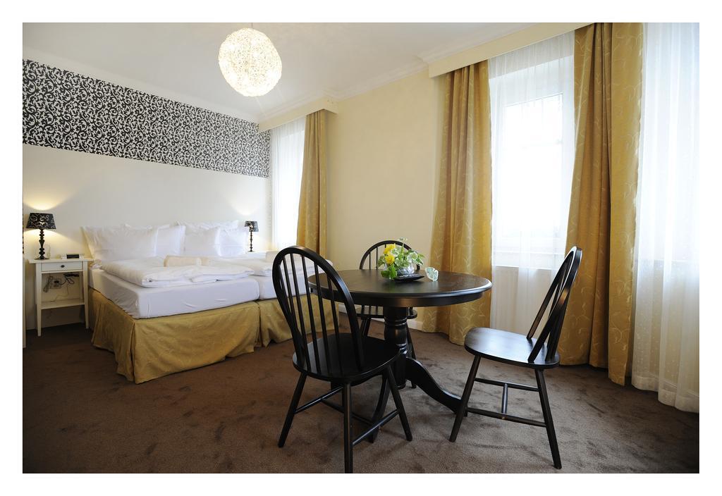 Pytloun Design Self Check-In Hotel Ліберець Екстер'єр фото